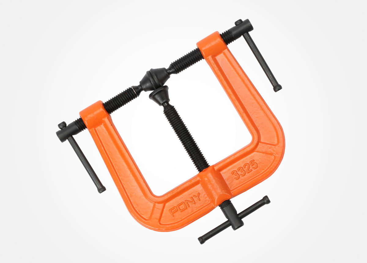 Three-way edging clamp