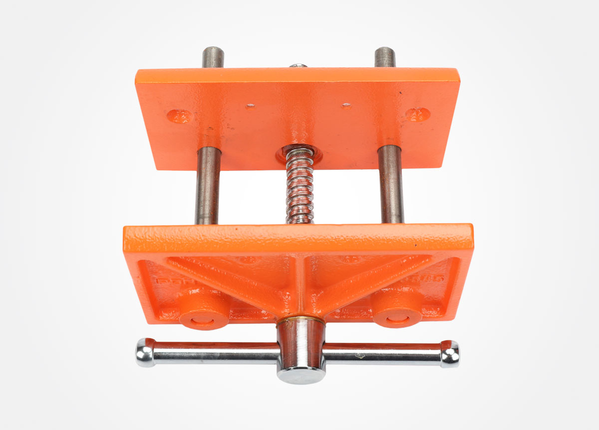 Light-duty woodworker’s vise