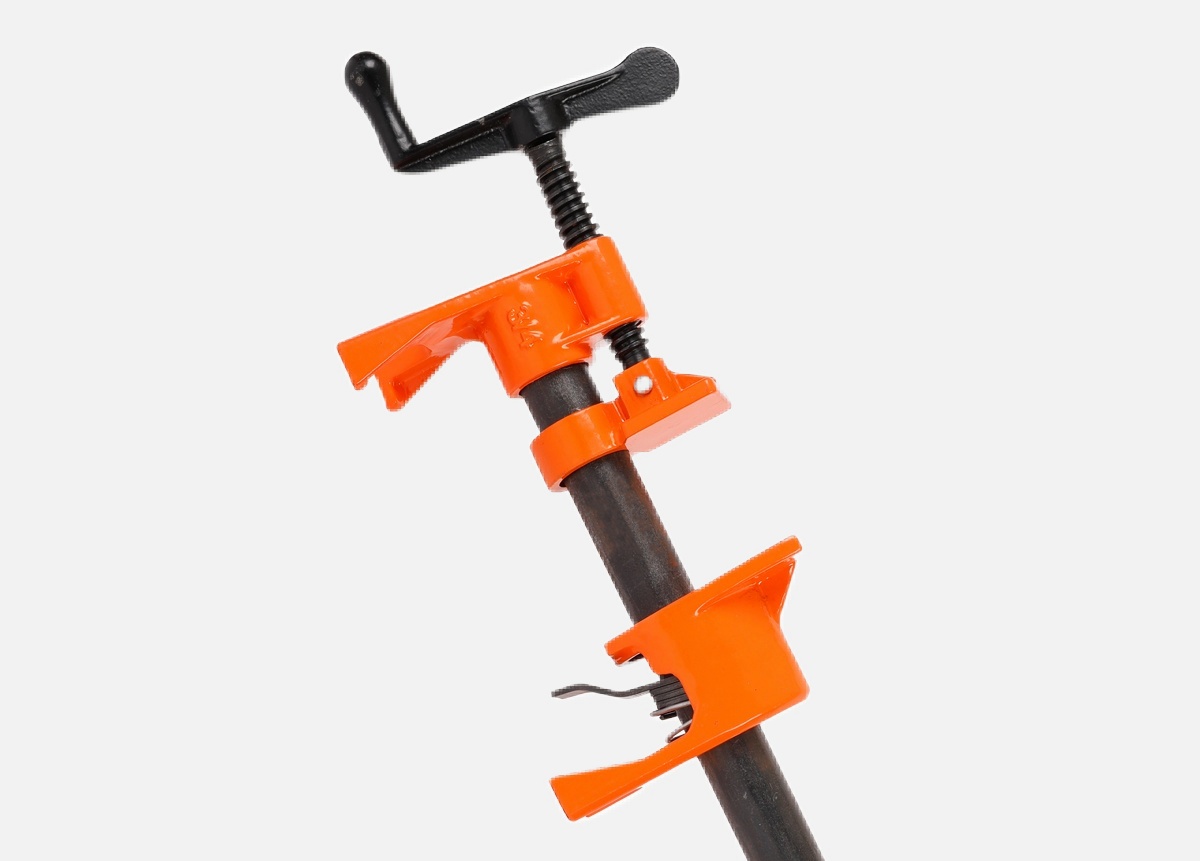 High stance pipe clamp fixture